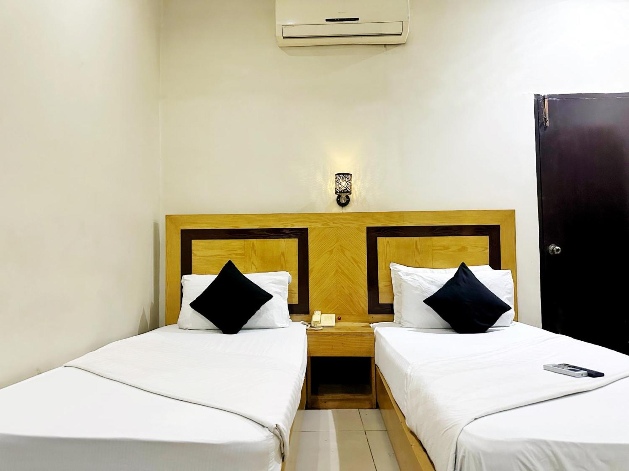 The Grand Hotel Multan Exterior photo